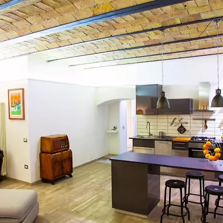 Orange Tree House Апартаменты Рим