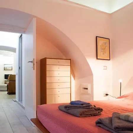 Orange Tree House Апартаменты